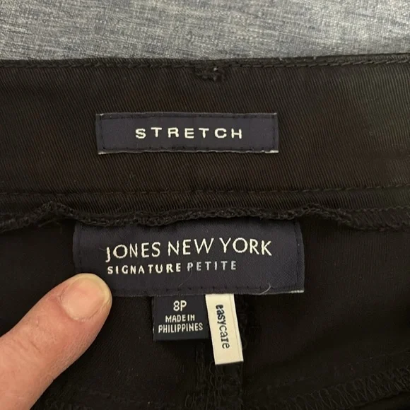 Jones New York Signature Petite Women’s Sz 8P Black Stretch Ankle Pant - Picture 3 of 5